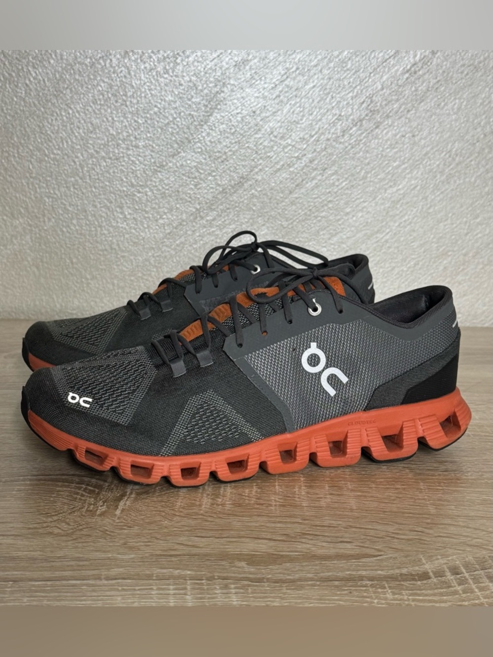 On Cloud X Rust Rock Men's Size 11 Running Sneakers Training Shoes